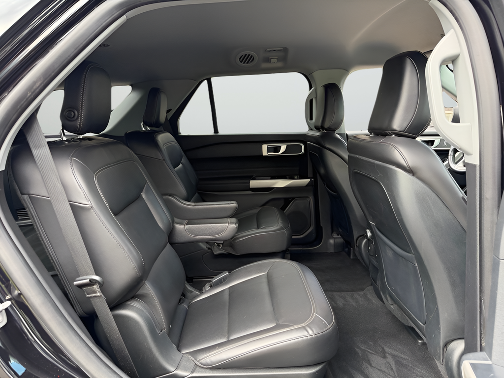Used 2020 Black Ford XLT image 27