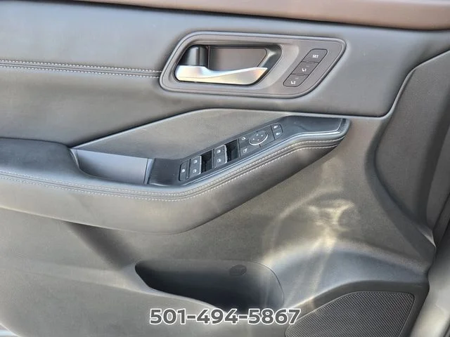 Used 2023 Gray Nissan SL image 27
