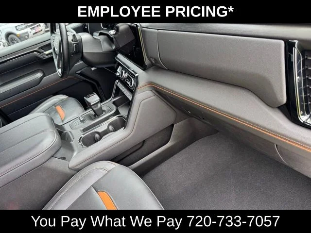Used 2024 White GMC AT4 image 28