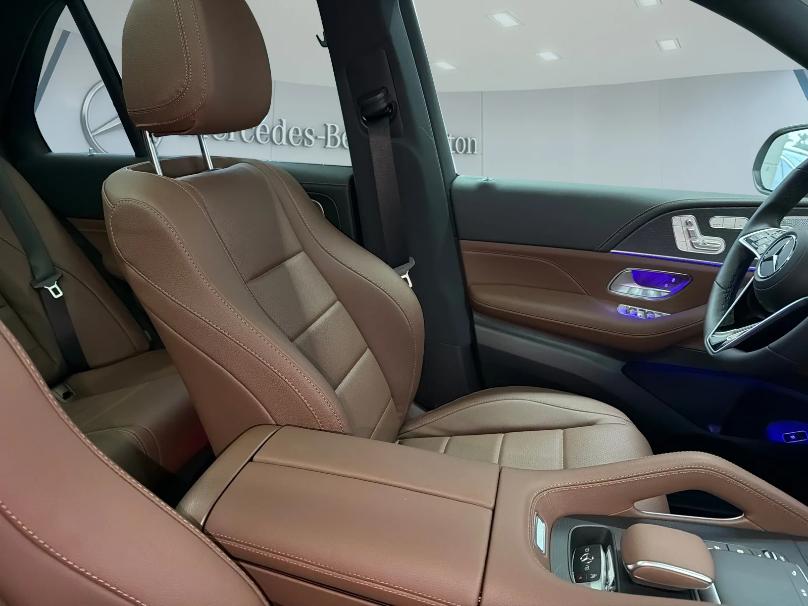 New 2026 Silver Mercedes-Benz GLE 450 4MATIC SUV image 32