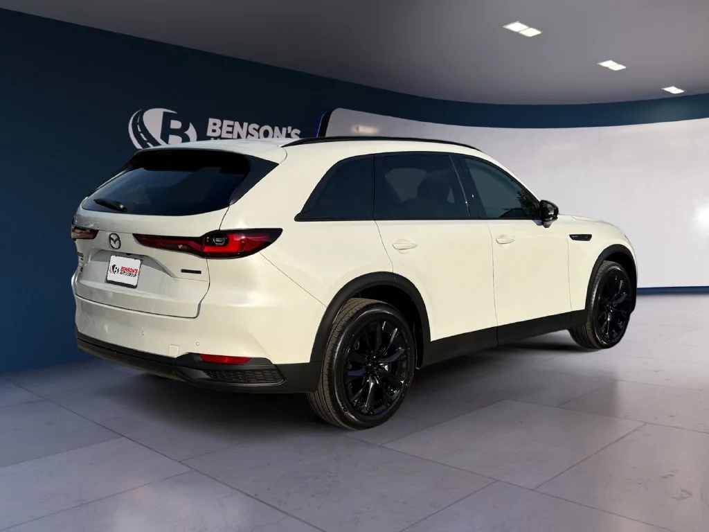 New 2026 White Mazda 3.3 Turbo Premium image 5