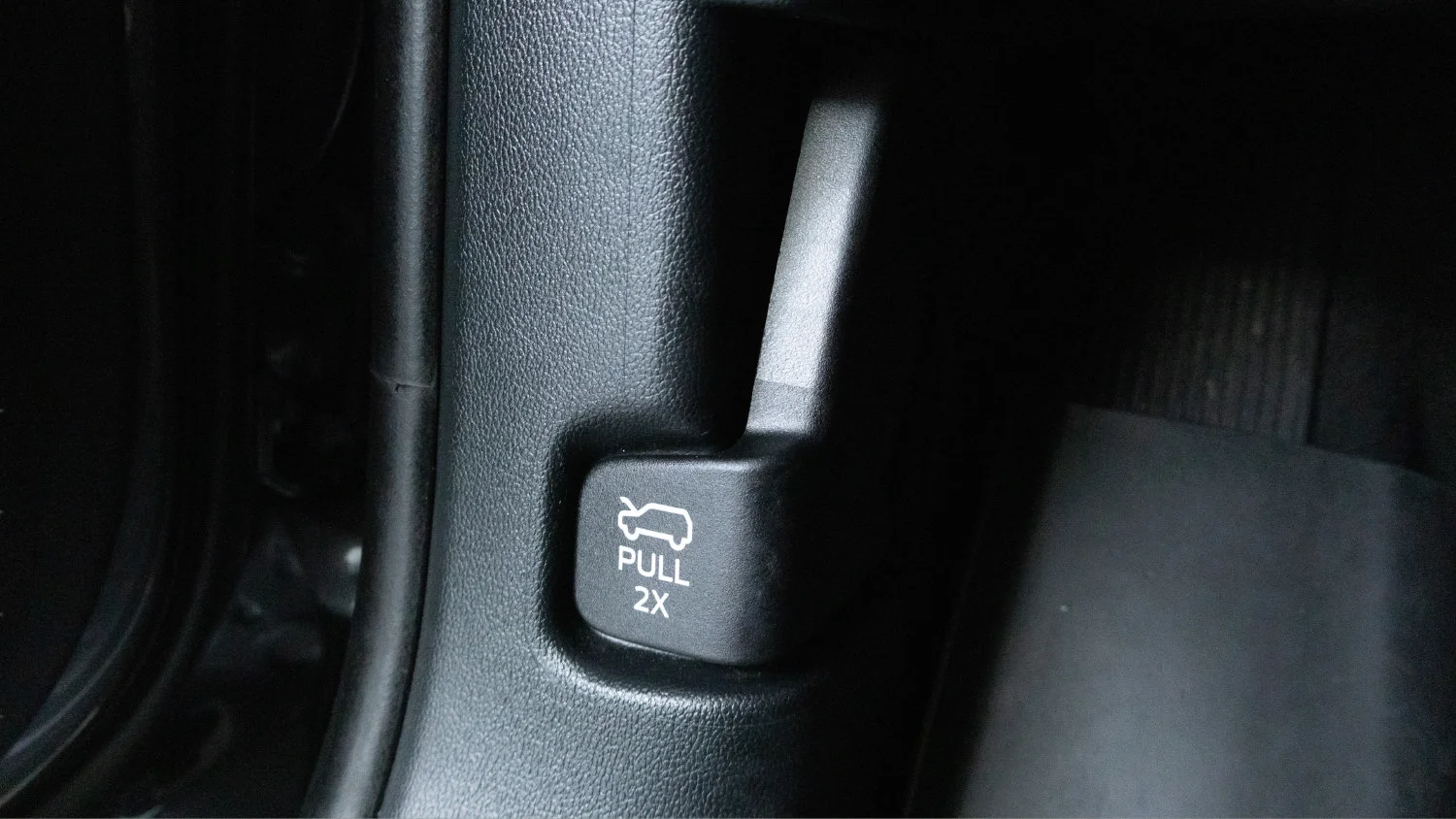 Used 2023 Gray Ford XLT image 24