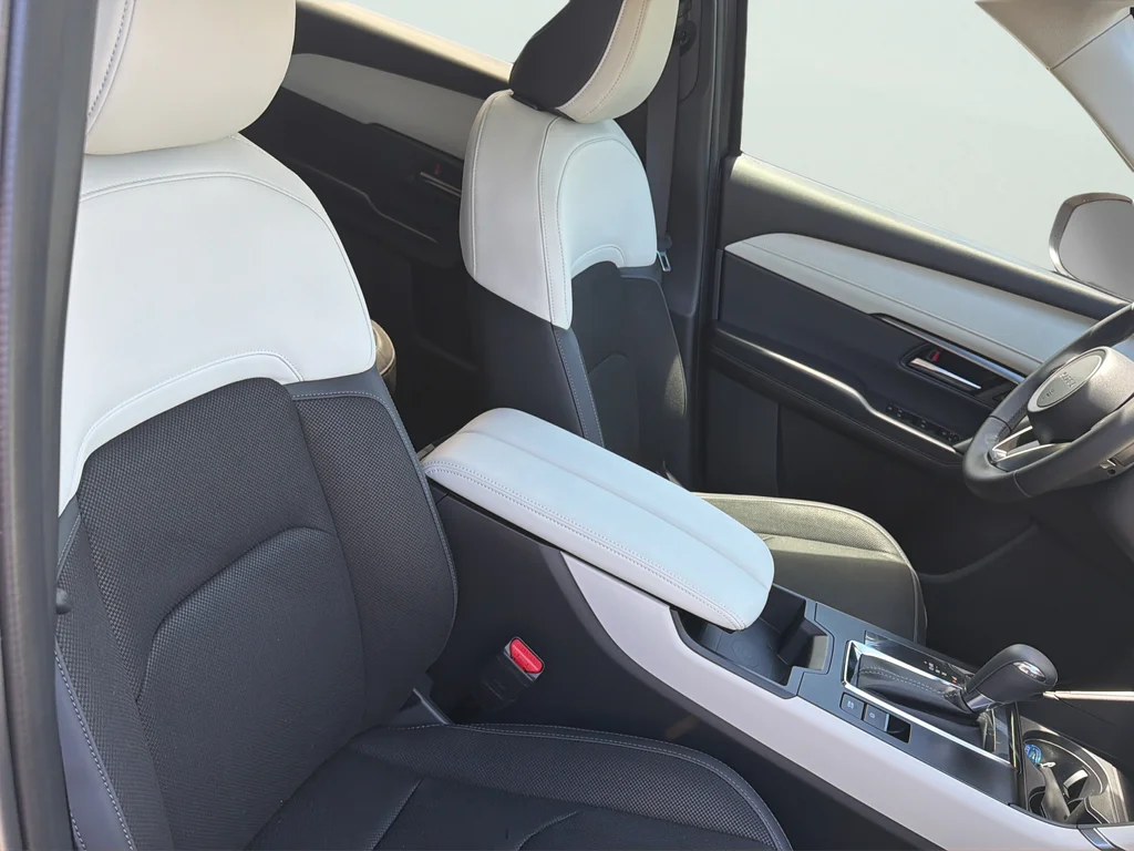 New 2026 Navy Blue Mazda 2.5 S Select AWD image 23