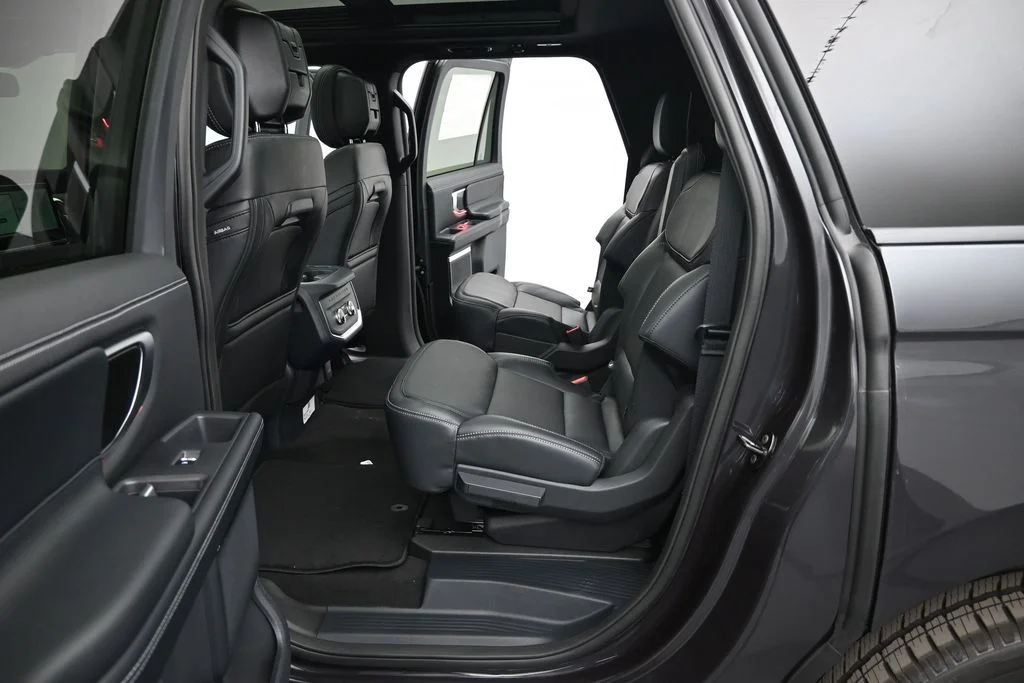 New 2026 Gray Ford Platinum image 20