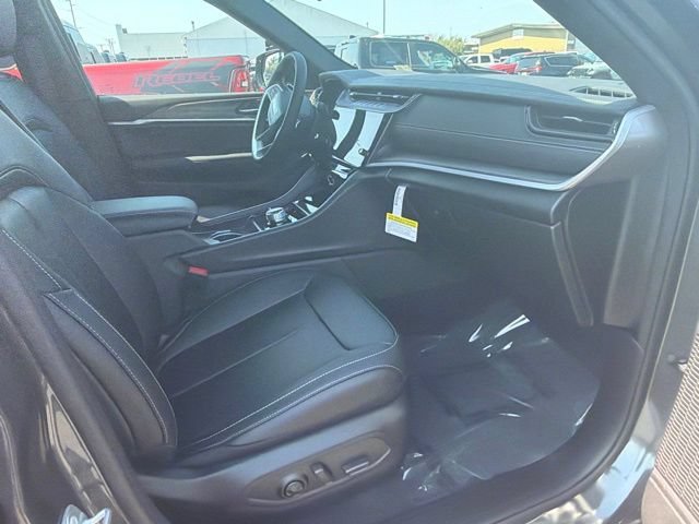 New 2026 Baltic Gray Metallic Clearcoat Jeep Limited image 9