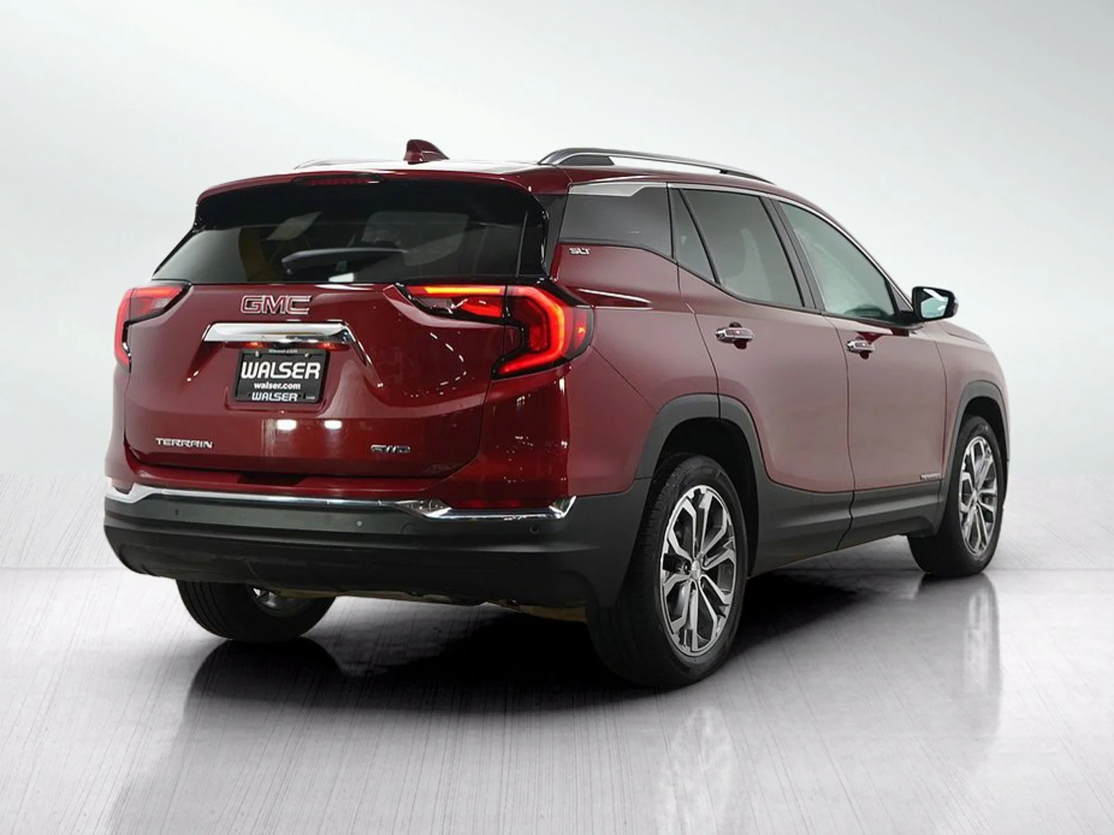 Used 2019 RED QUARTZ TINTCOAT GMC SLT image 5