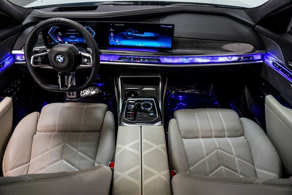 Used 2023 Gray BMW 760i xDrive image 16