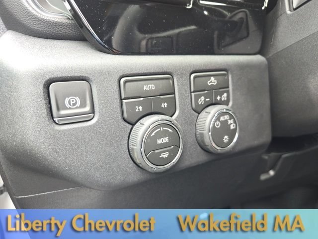 New 2026 Summit White Chevrolet LT (2FL) image 12