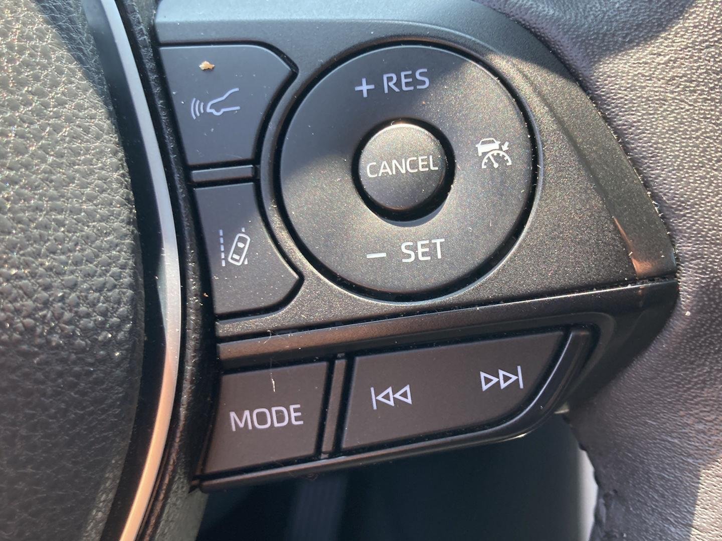 Used 2022 Magnetic Gray Metallic Toyota XLE Premium image 19