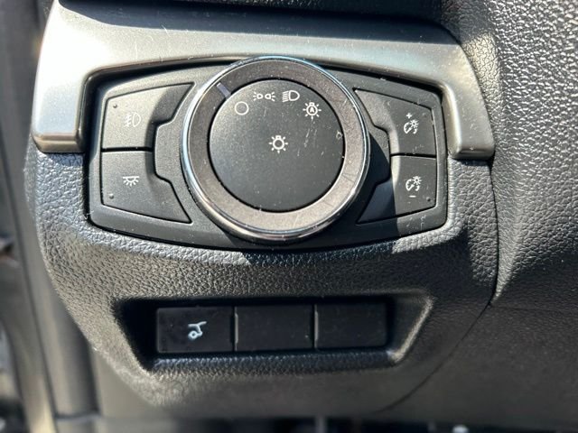 Used 2018 Gray Ford XLT image 27