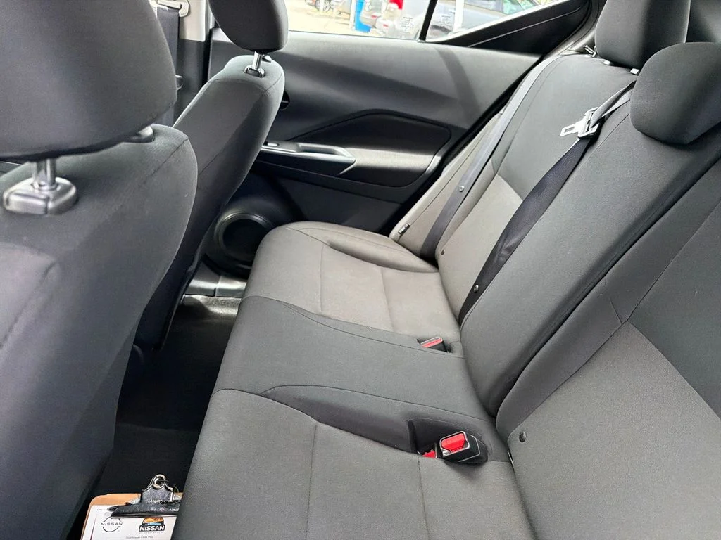 Certified Used 2025 White Nissan S image 30