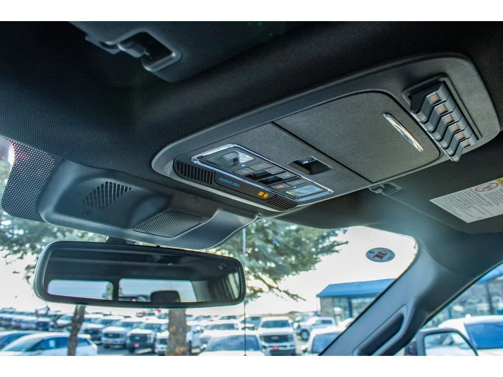 New 2026 Star White Metallic Tri-Coat Ford F-350® Platinum® image 36