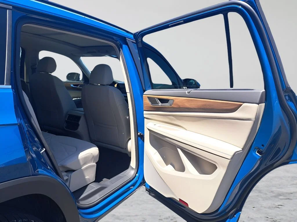 New 2026 Blue Volkswagen SE w/Technology image 25