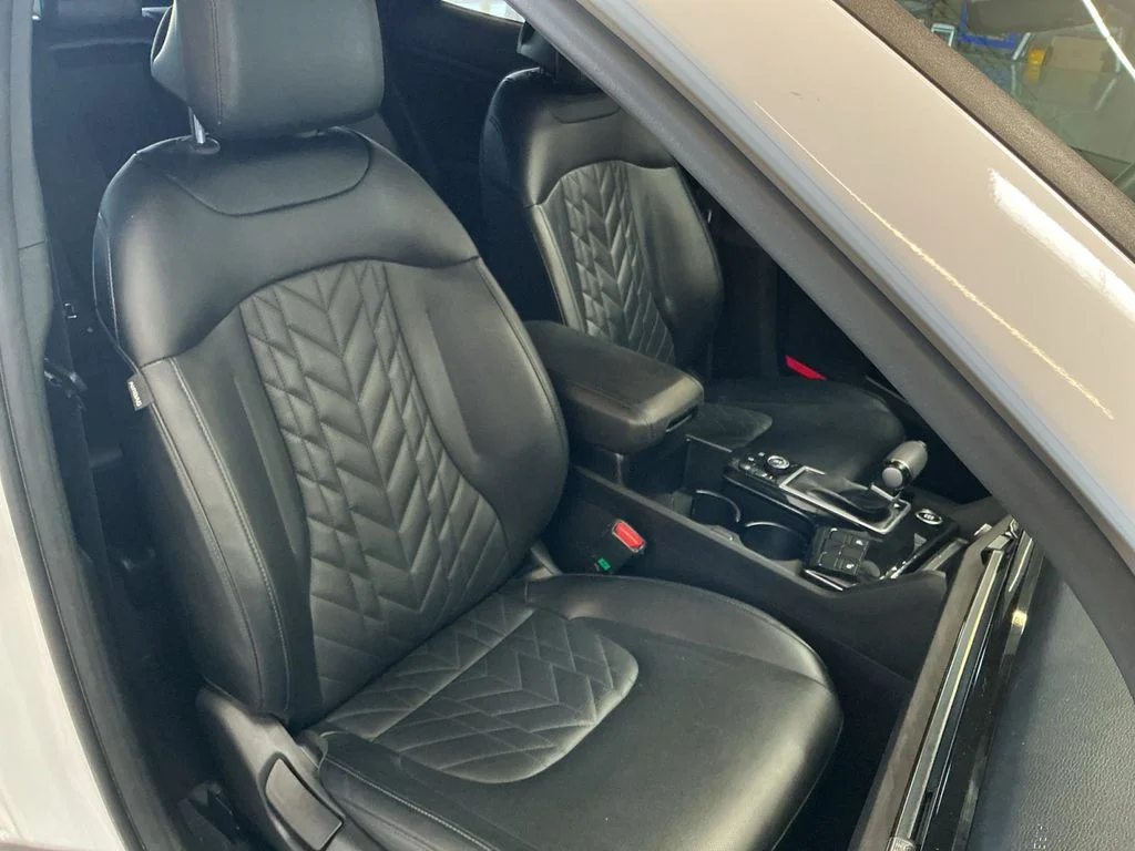 Used 2023 White Kia X-Line image 36