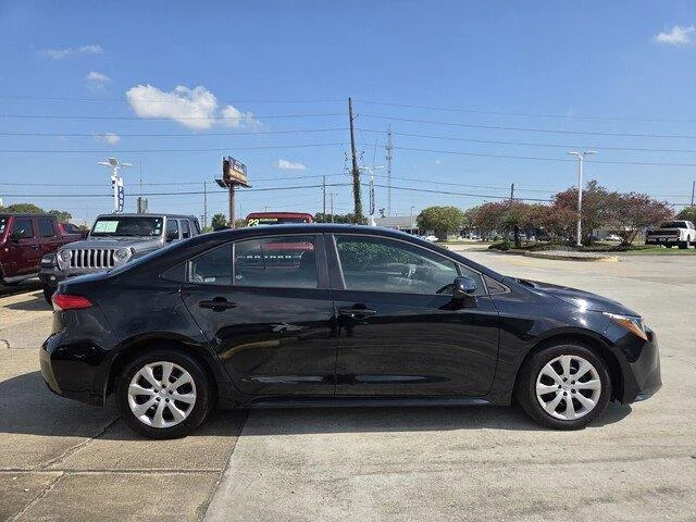 Used 2025 BLACK Toyota LE image 6