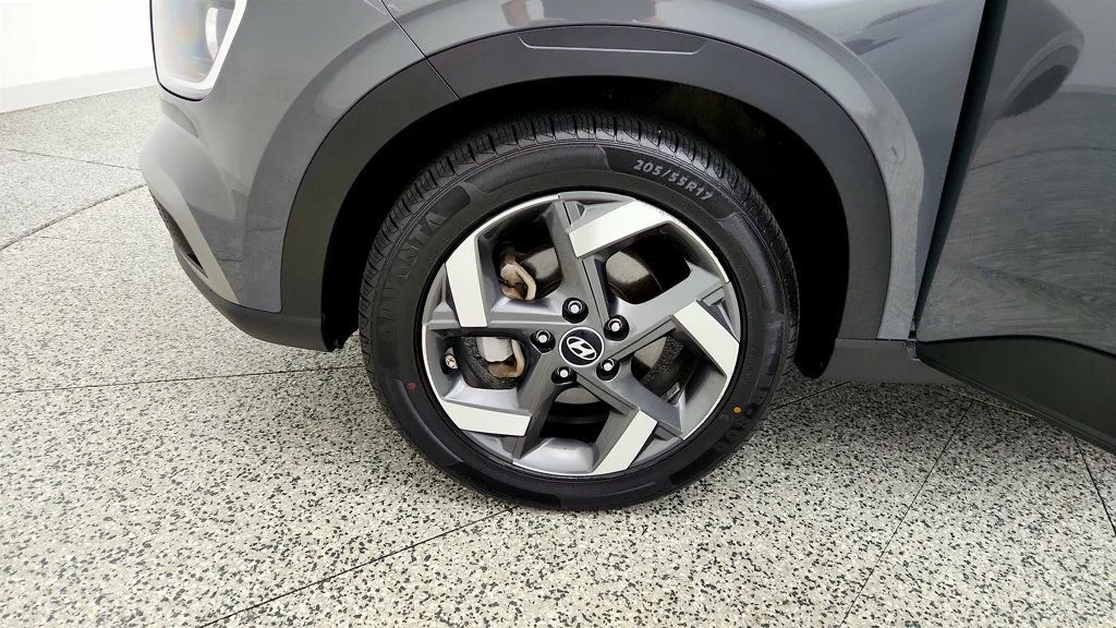 Used 2025 Ecotronic Gray Hyundai SEL IVT image 9
