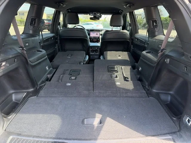 Used 2025 Black Jeep Limited image 35