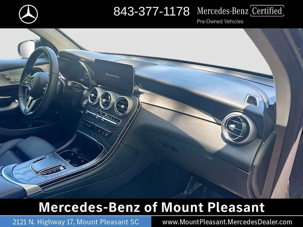 Used 2022 Black Mercedes-Benz GLC 300 image 29