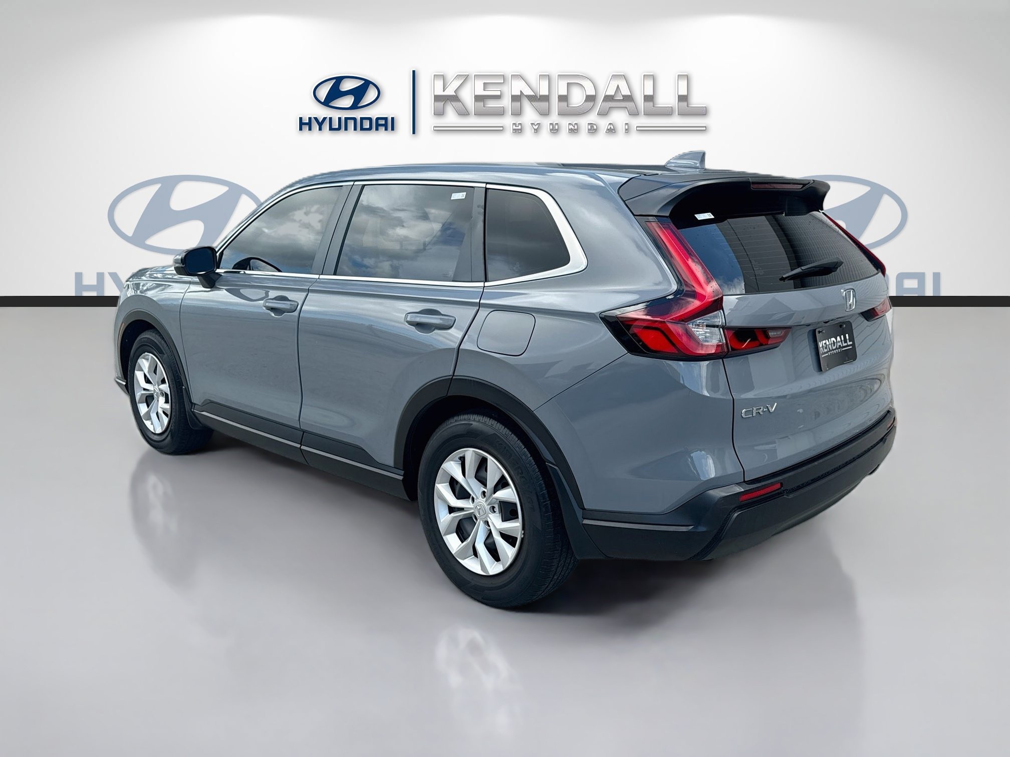 Used 2024 Lunar Silver Metallic Honda LX image 4
