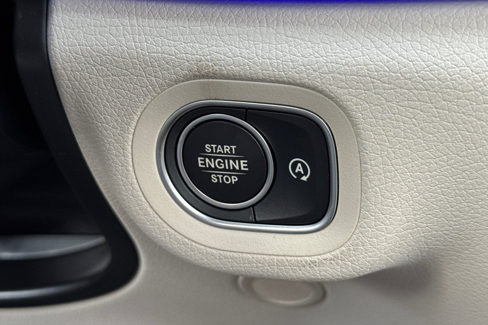 New 2026 Polar White Mercedes-Benz GLS 450 image 21