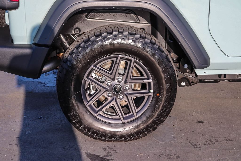 New 2026 Earl Clearcoat Jeep Sport S image 12