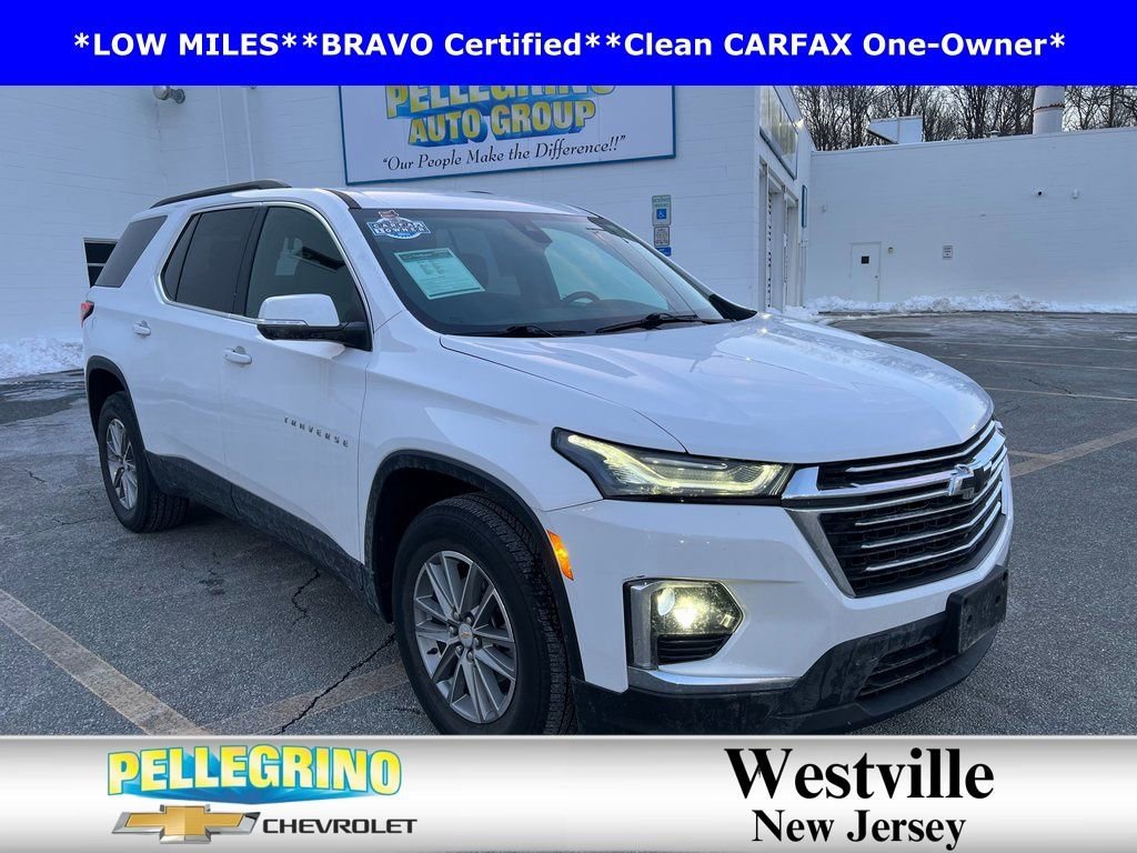 Summit White 2022 Chevrolet Traverse LT Cloth FWD SUV / Crossover Front-Wheel Drive Automatic