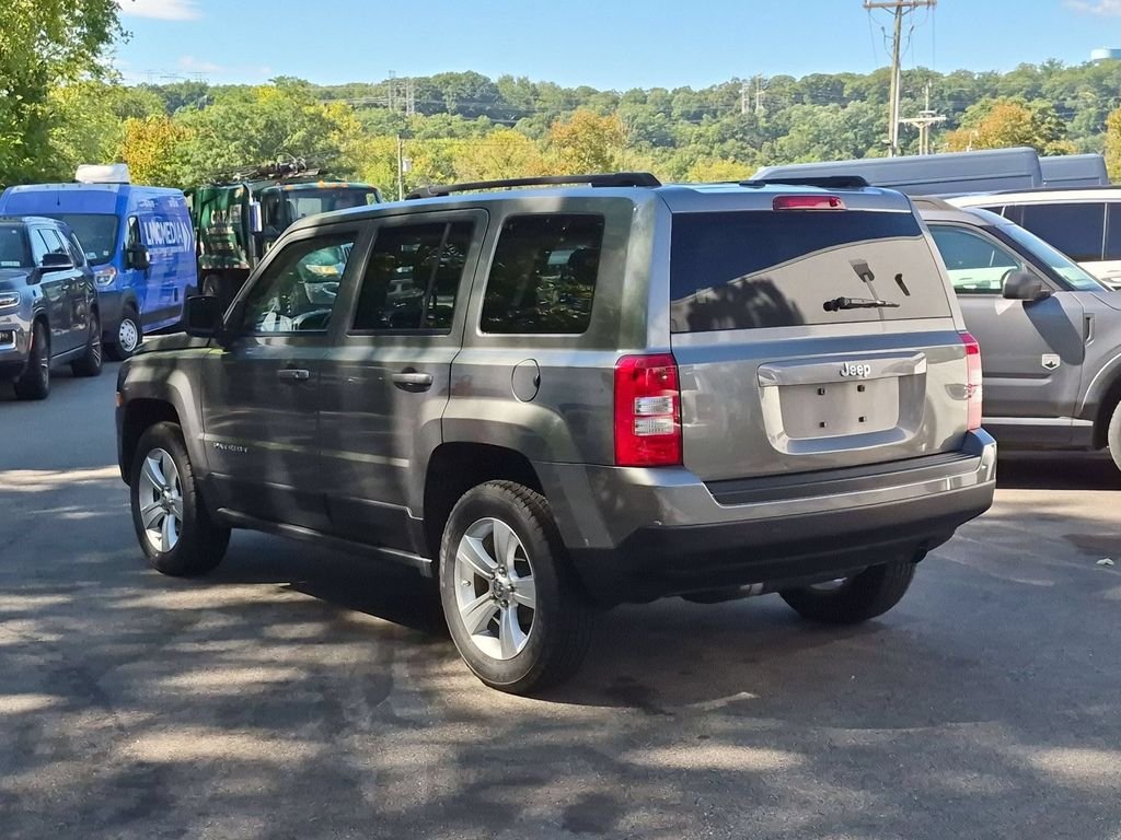 Used 2012 Gray Jeep Sport image 4