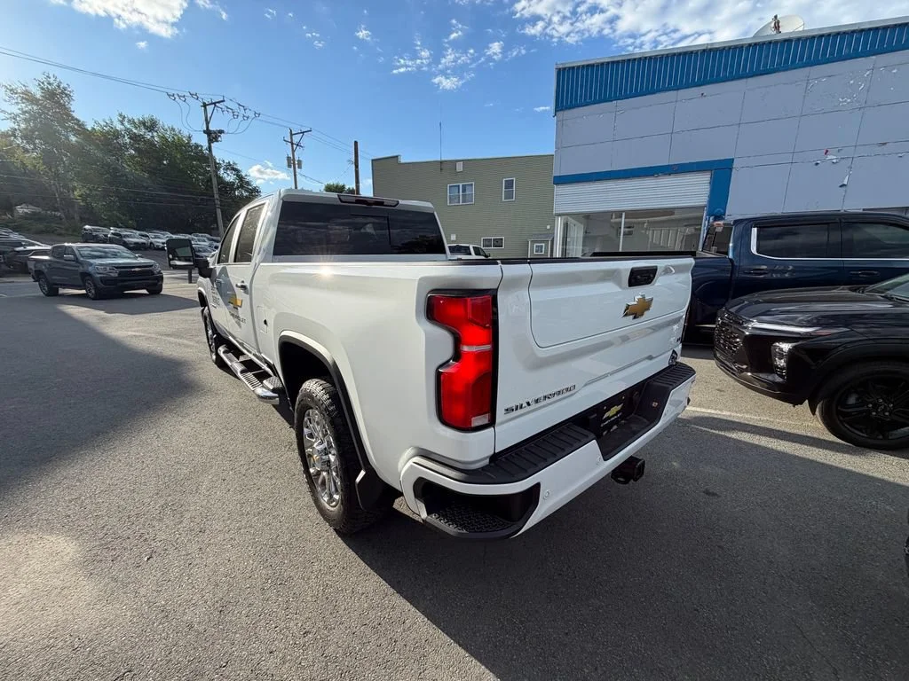 2026 Chevrolet Silverado 2500 HD LT - Photo 3