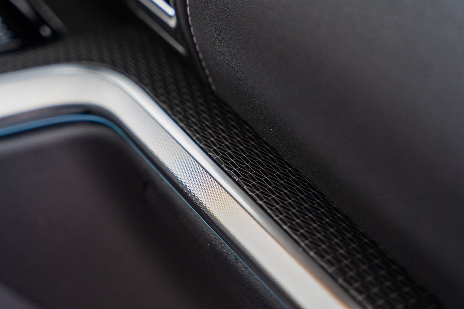 New 2026 Dark Matter Gray Metallic Ford MAX Platinum® image 14