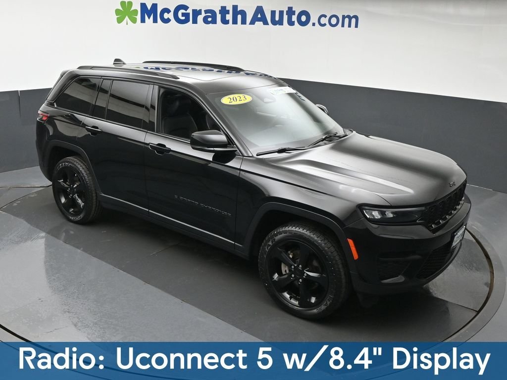 Used 2023 Black Jeep Altitude X image 4