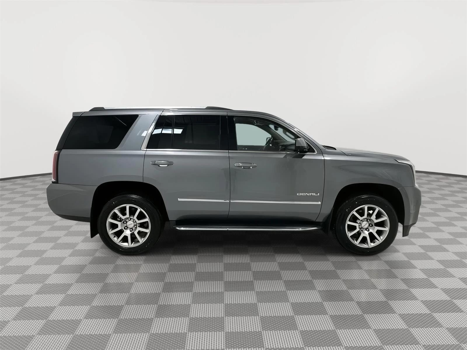 Used 2019 SATIN STEEL METALLIC GMC Denali image 6