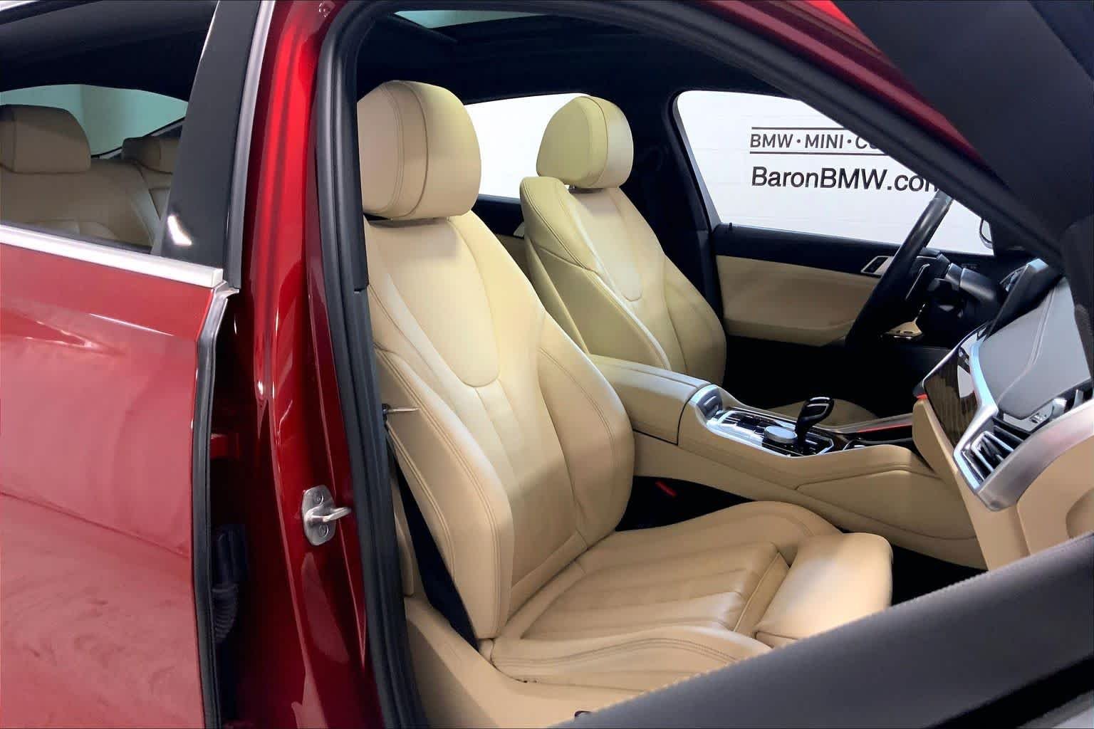 Used 2021 Flamenco Red Metallic BMW xDrive40i image 8