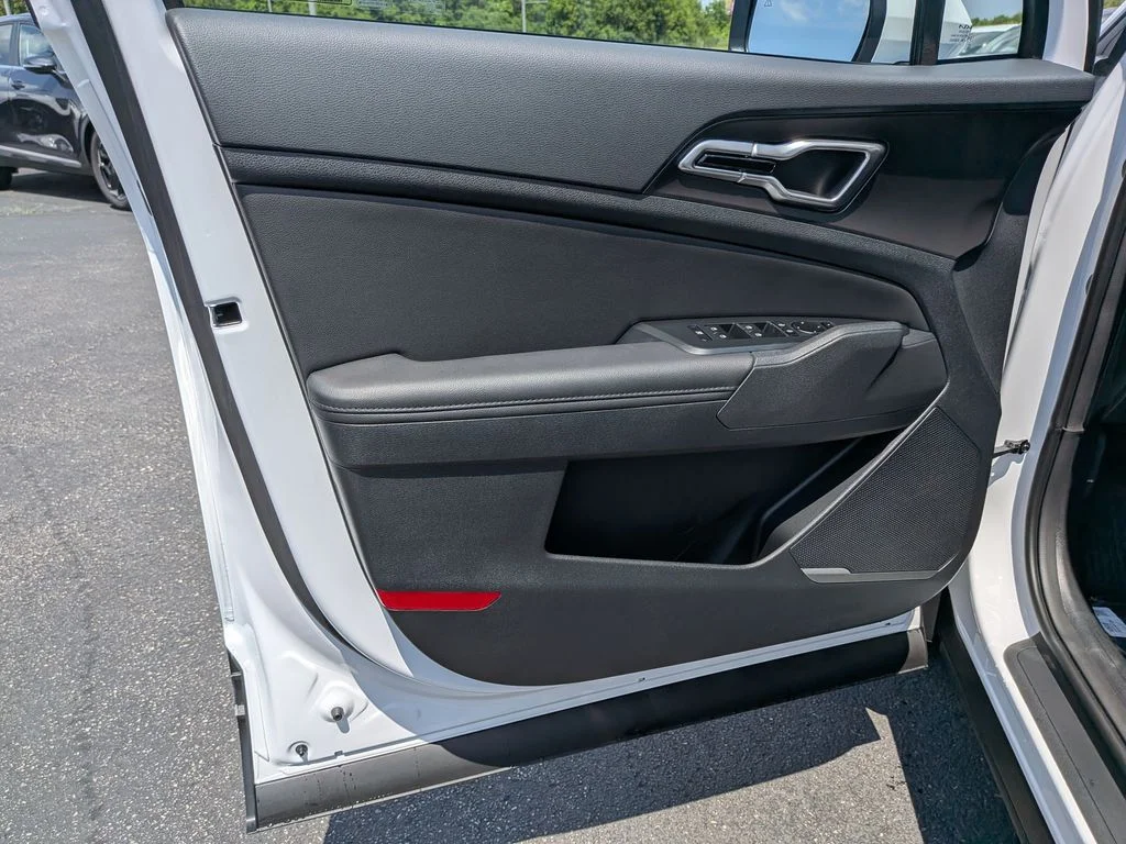 New 2026 White Pearl Kia EX image 40