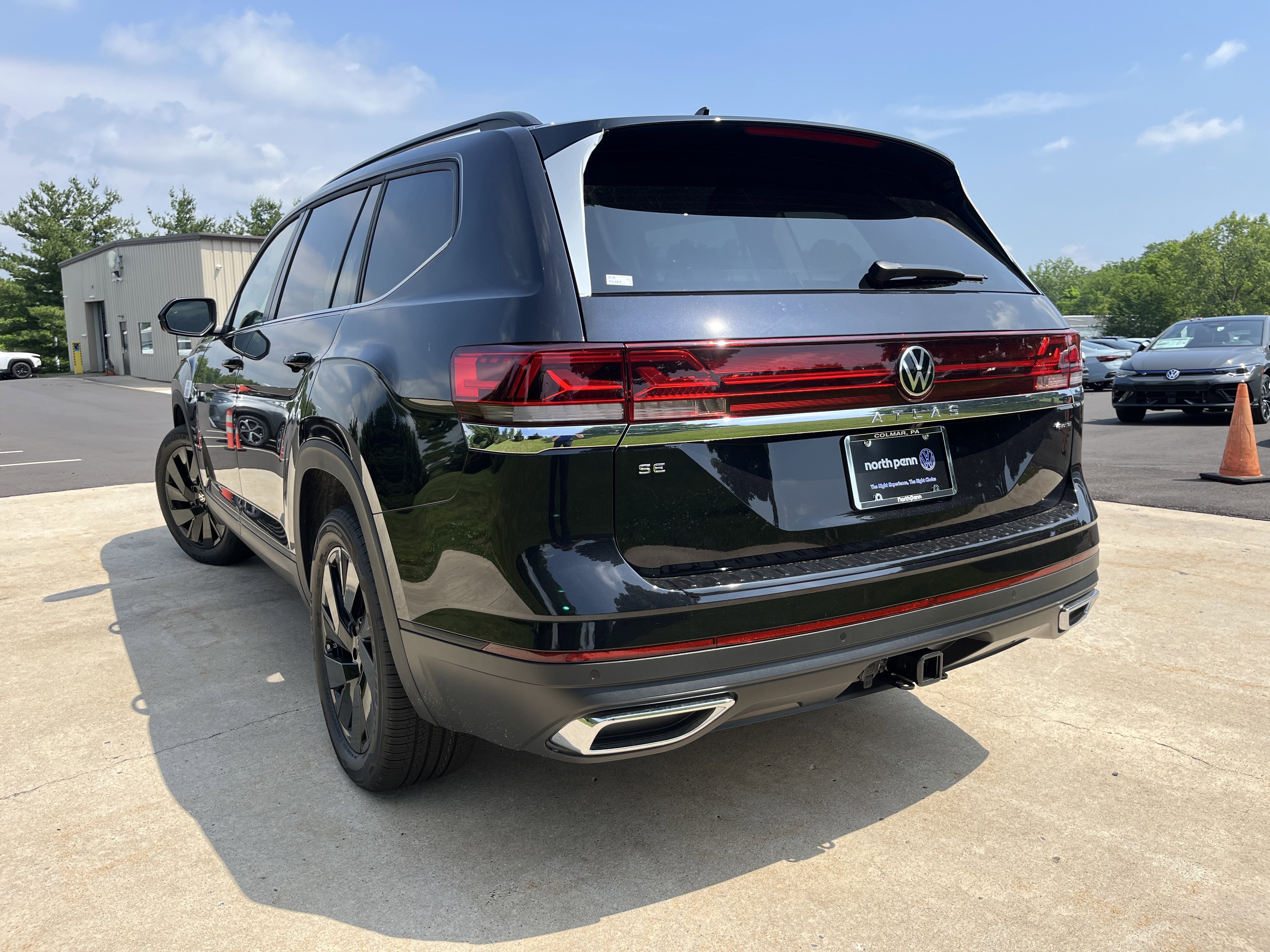 New 2026 Deep Black Pearl Volkswagen 2.0T SE w/Technology image 9