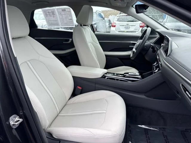 Used 2023 Gray Hyundai SEL image 16