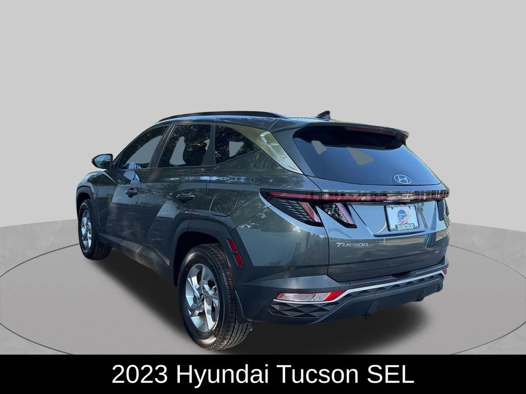 Used 2023 Amazon Gray Hyundai SEL image 3