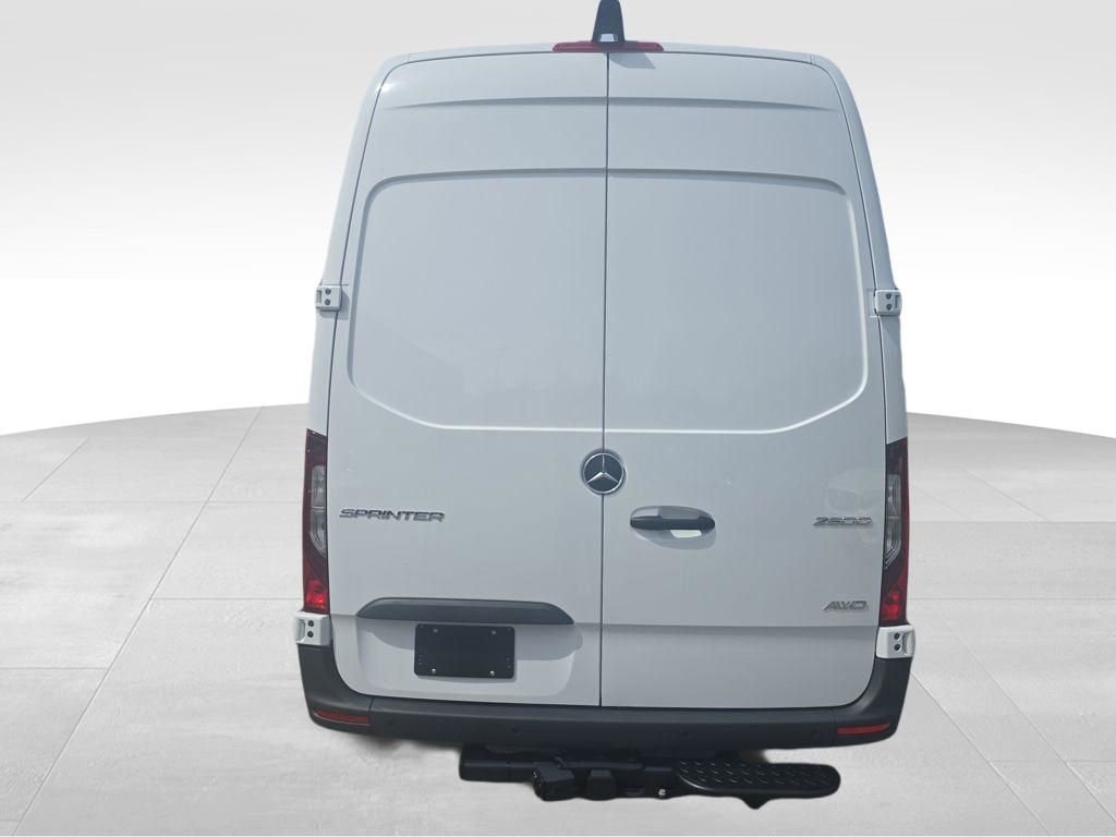 New 2026 Arctic White Mercedes-Benz Cargo 170 WB image 4