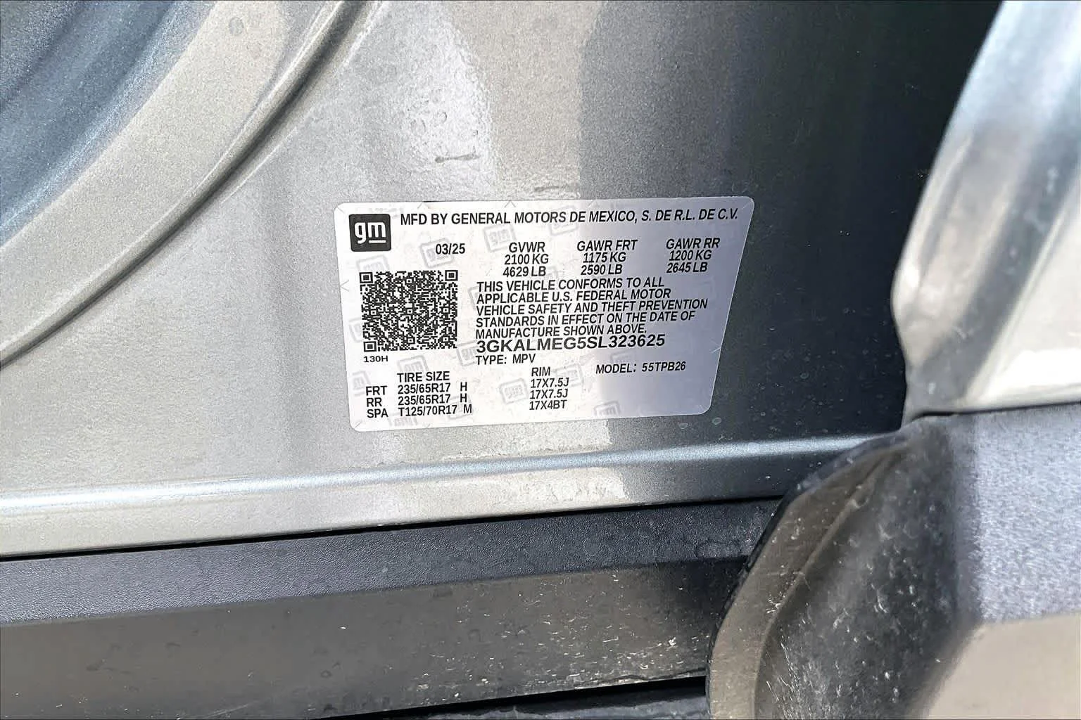 Used 2025 Sterling Metallic GMC FWD Elevation image 35