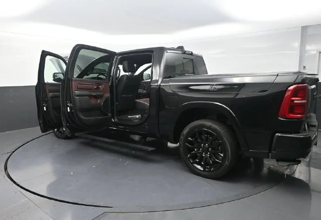 New 2026 Diamond Black Crystal Pearl-Coat Exterior Paint RAM Limited image 34