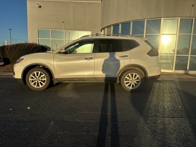 Used 2020 White Nissan SV image 11