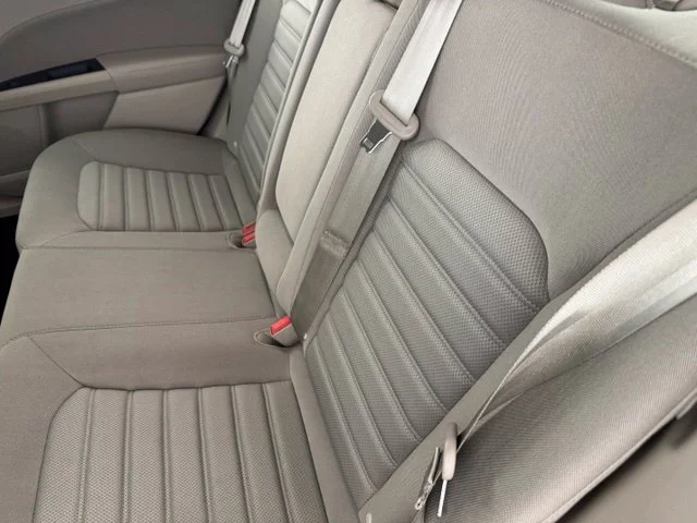 Used 2019 Blue Ford SE image 23