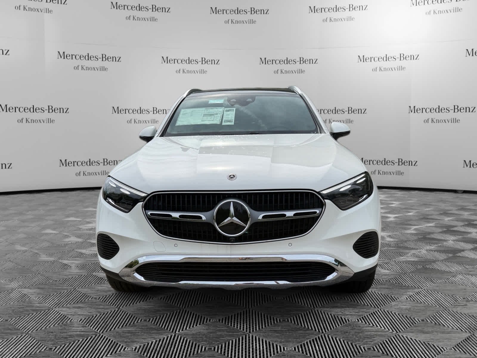 New 2026 Polar White Mercedes-Benz GLC 300 image 8
