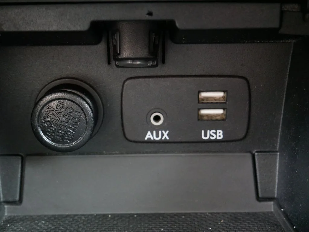 Used 2015 Black Subaru 2.5i image 29