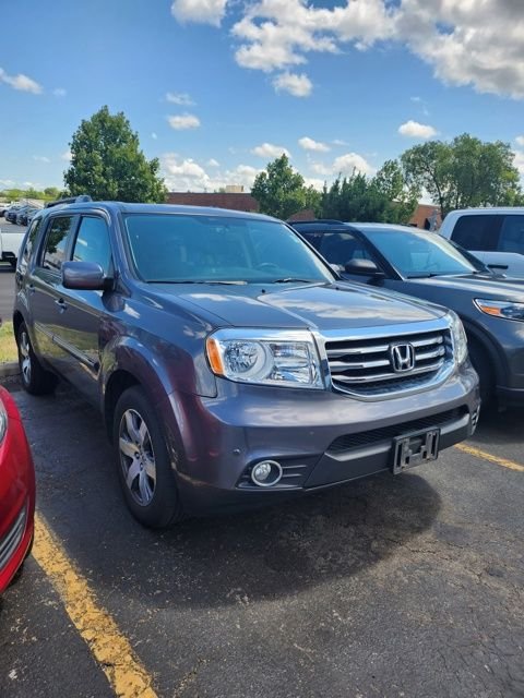 Used 2014 Gray Honda Touring image 3