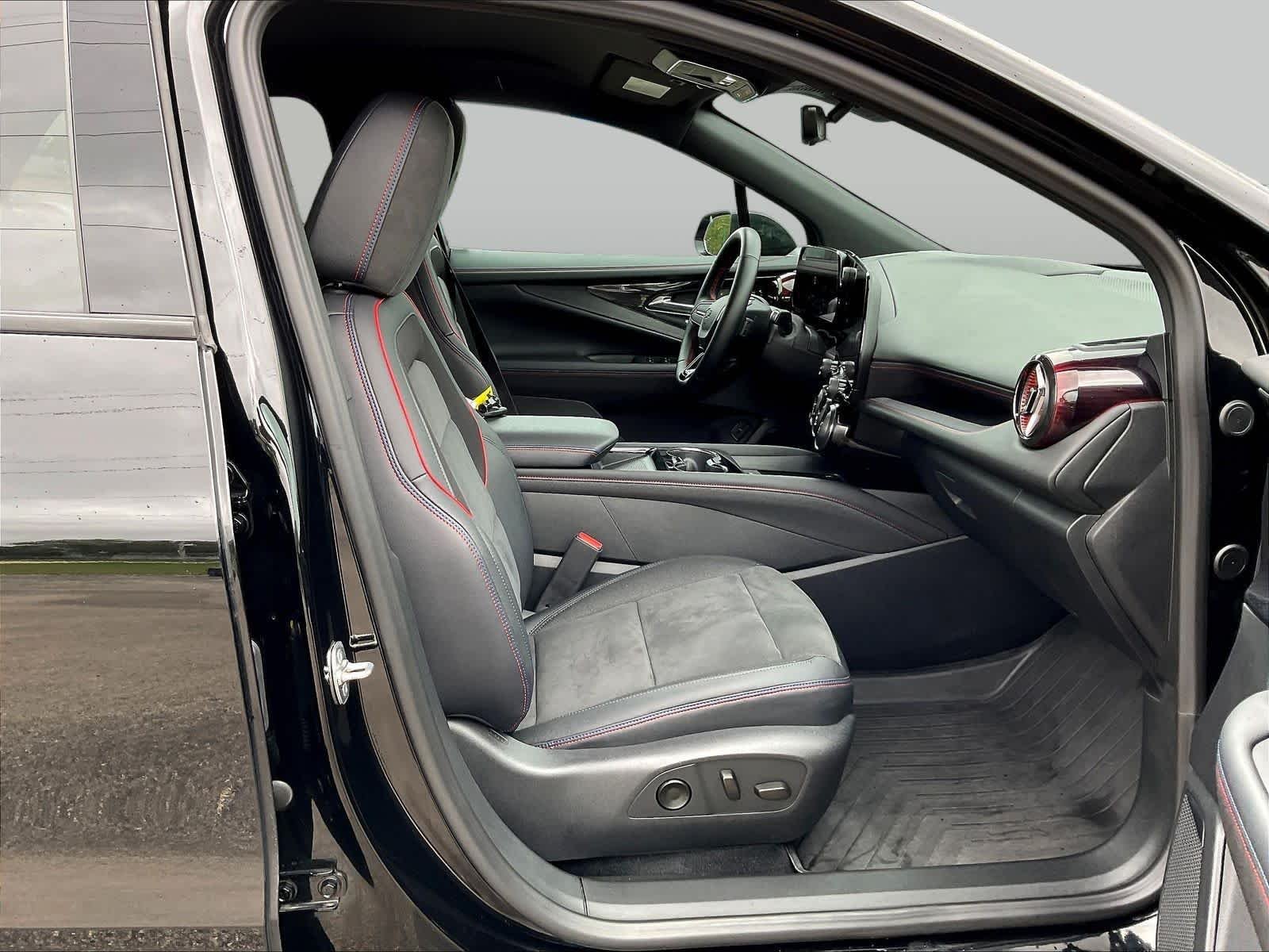 2024 Chevrolet Blazer EV RS - Photo 31