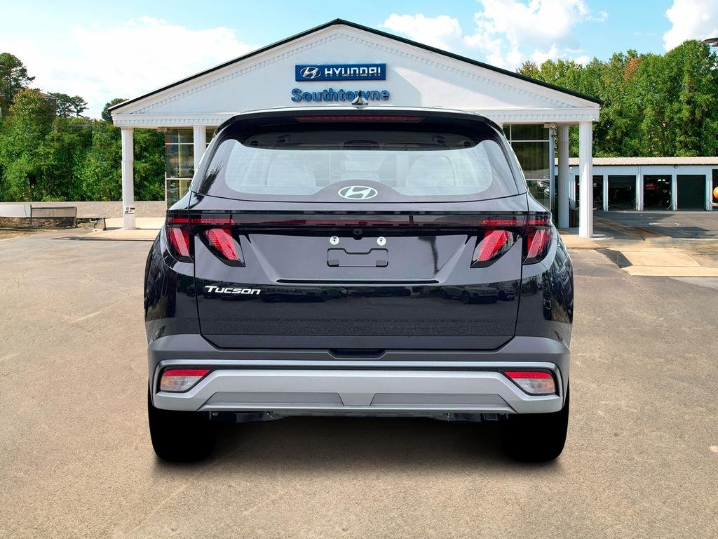 New 2026 Black Hyundai SE FWD image 6