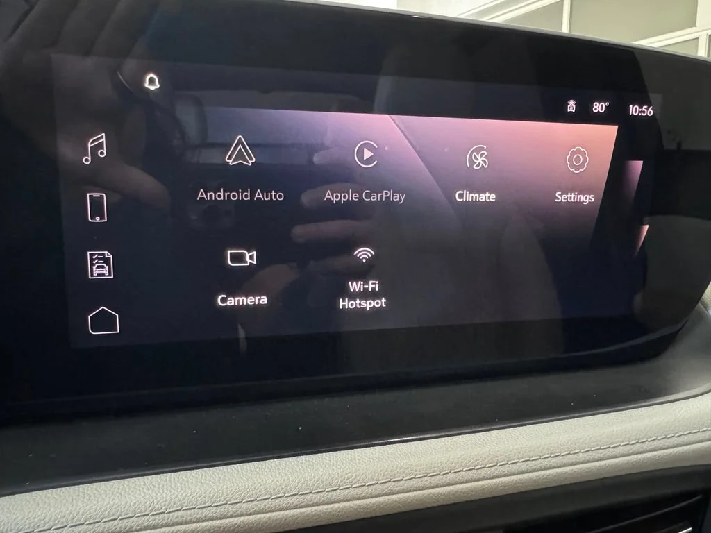 Used 2024 Ebony Twilight Metallic Buick Avenir image 18