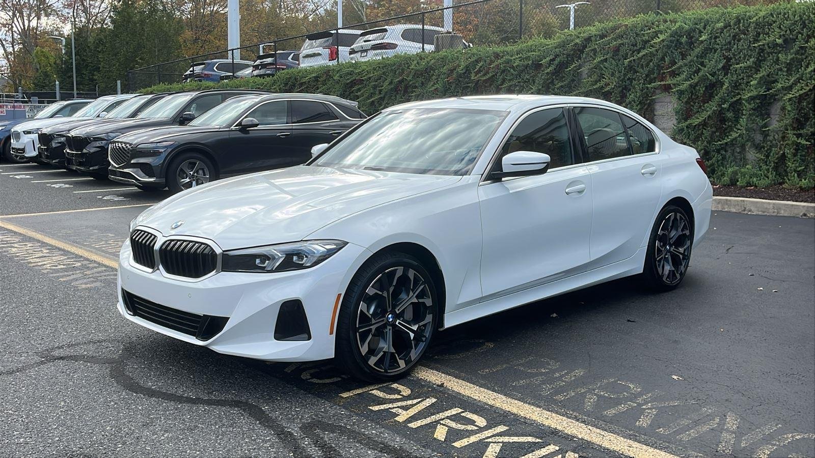 2025 BMW 3 Series 330i - Photo 7