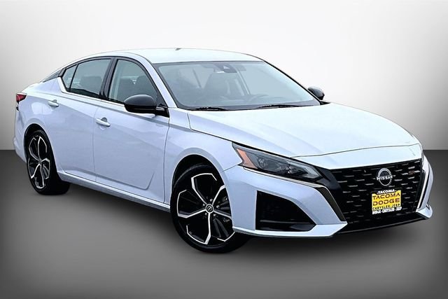 2024 Nissan Altima SR