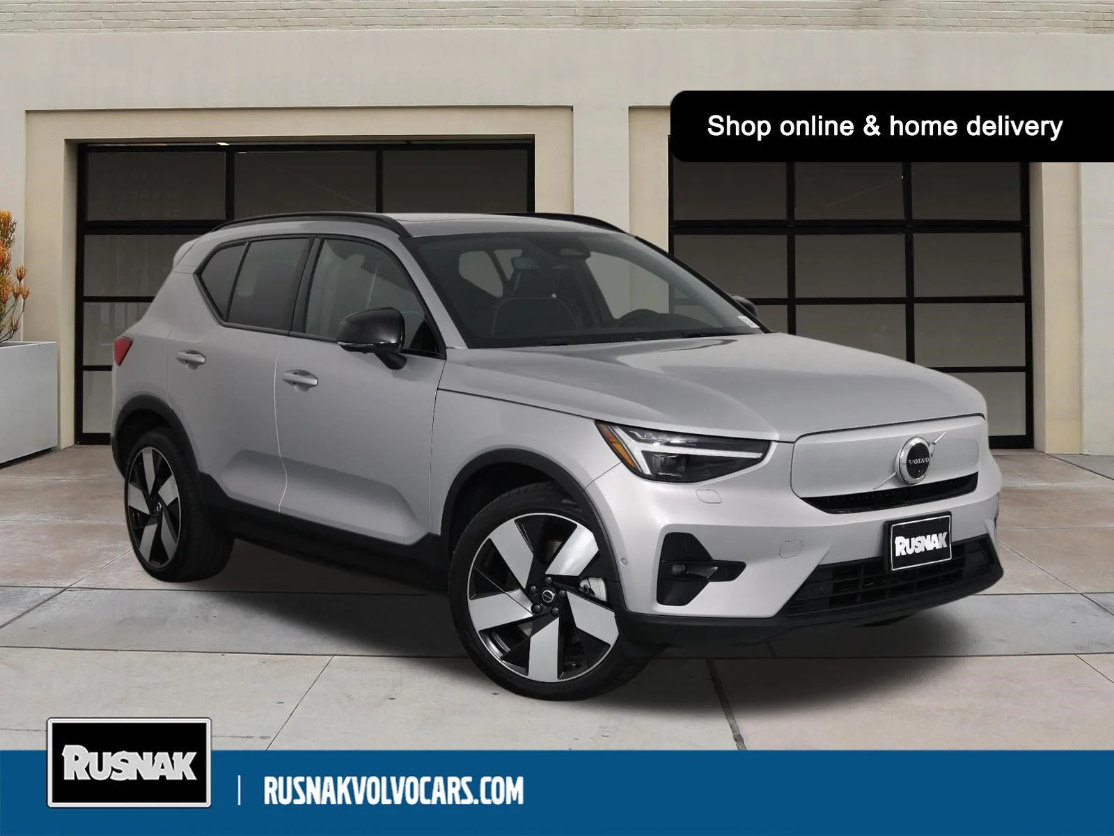 Used 2023 Silver Volvo Ultimate image 1